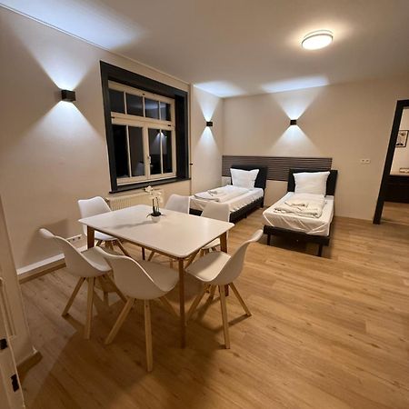 Crown Living Villa Blumenau Studios, Smarttv, Parkplatz Lustenau Buitenkant foto