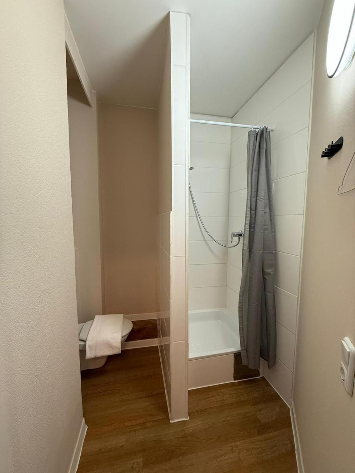 Crown Living Villa Blumenau Studios, Smarttv, Parkplatz Lustenau Buitenkant foto