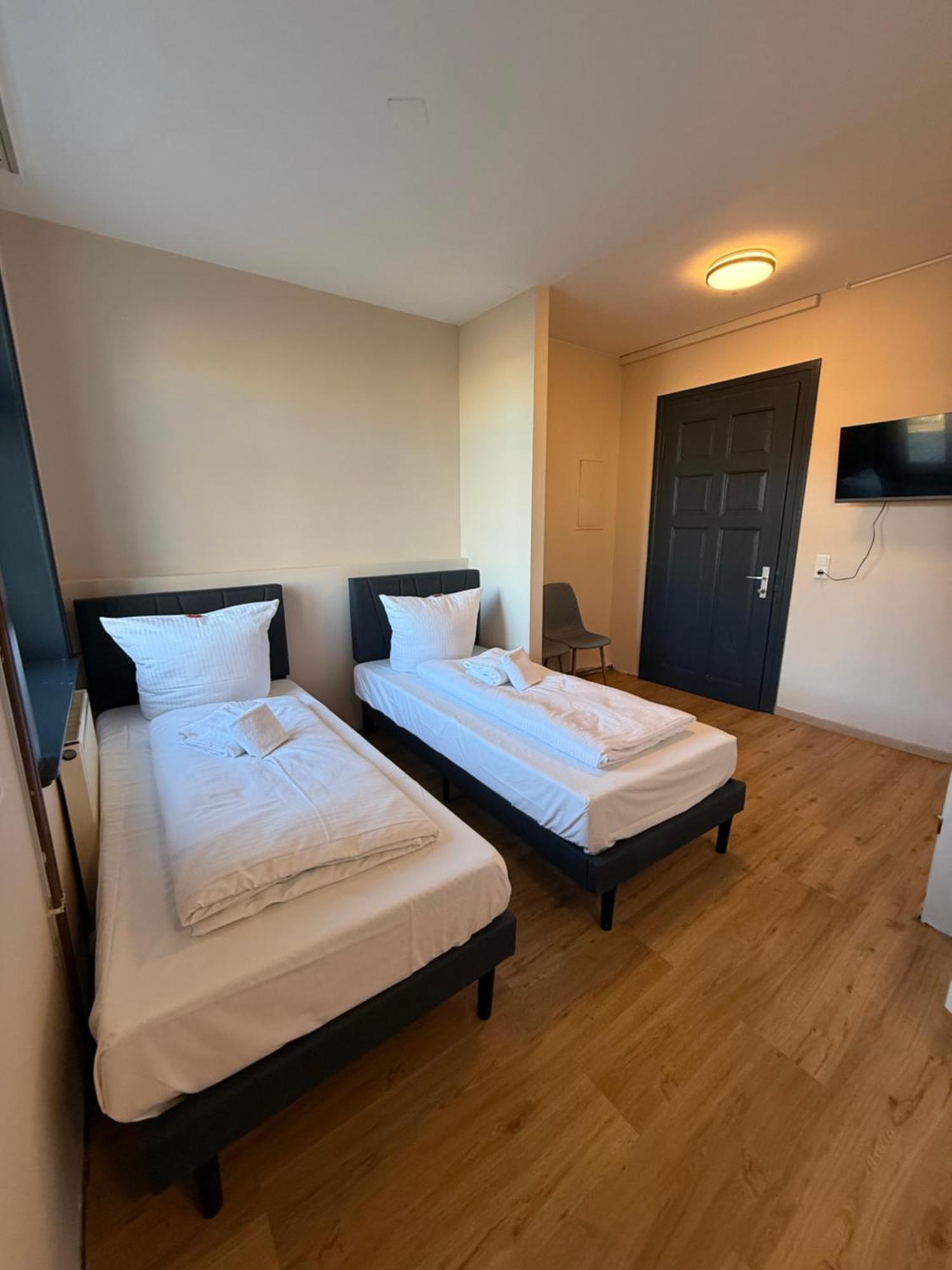 Crown Living Villa Blumenau Studios, Smarttv, Parkplatz Lustenau Buitenkant foto
