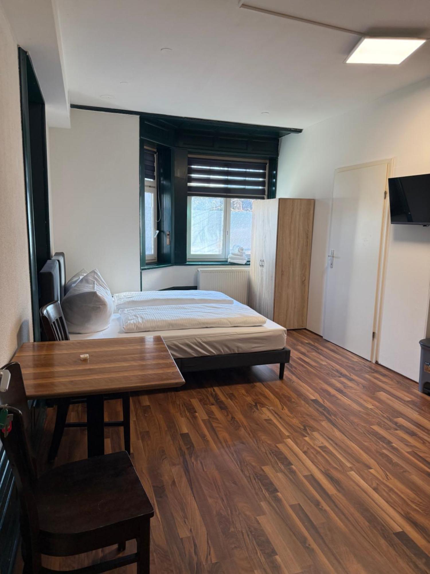 Crown Living Villa Blumenau Studios, Smarttv, Parkplatz Lustenau Buitenkant foto