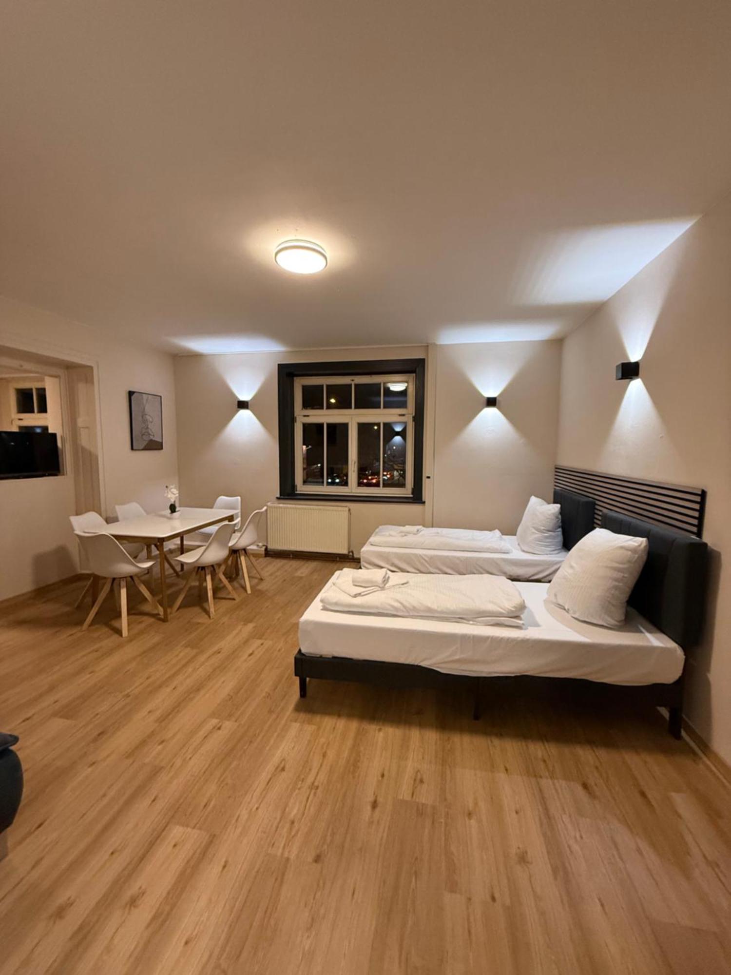 Crown Living Villa Blumenau Studios, Smarttv, Parkplatz Lustenau Buitenkant foto