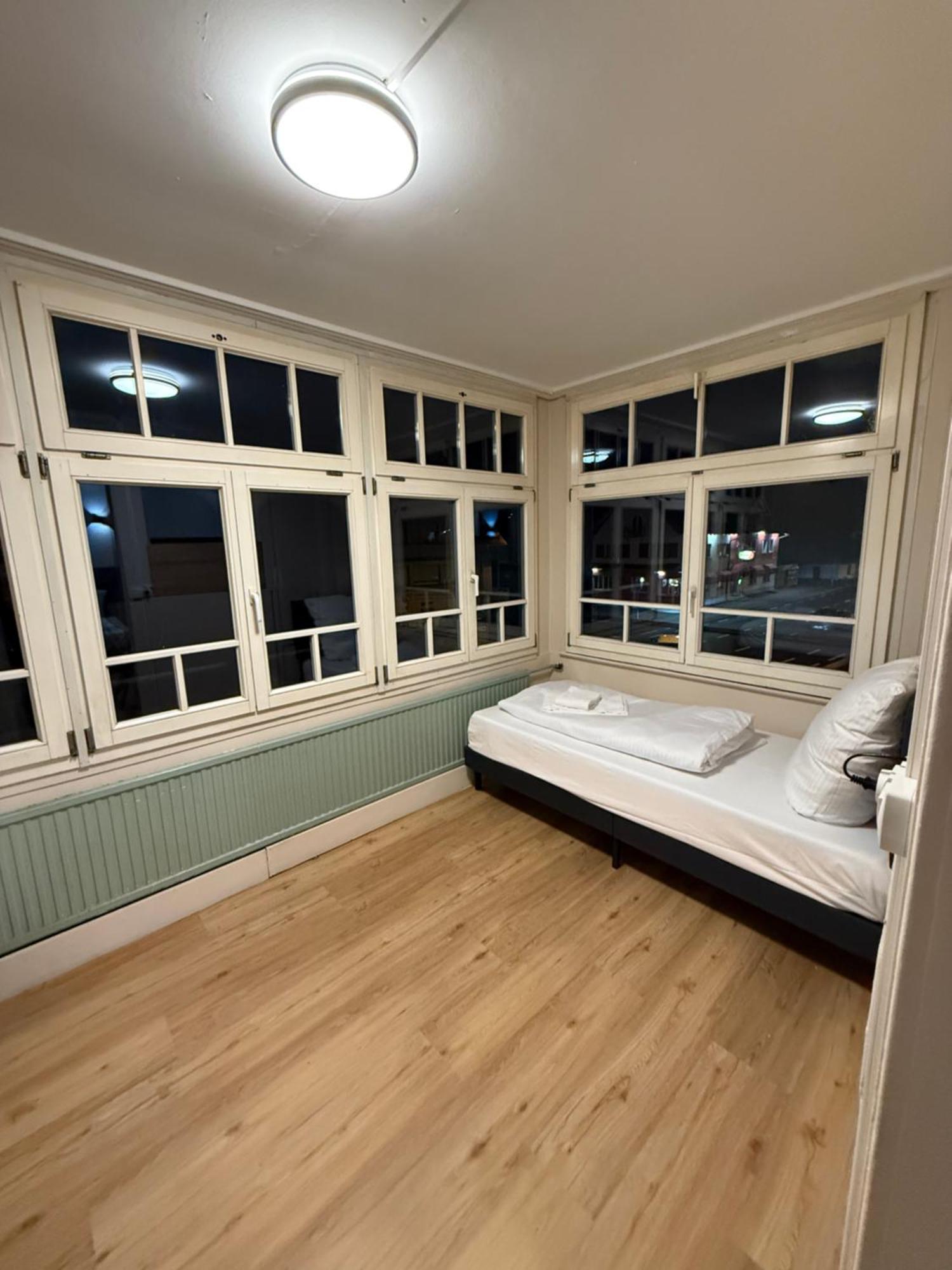 Crown Living Villa Blumenau Studios, Smarttv, Parkplatz Lustenau Buitenkant foto