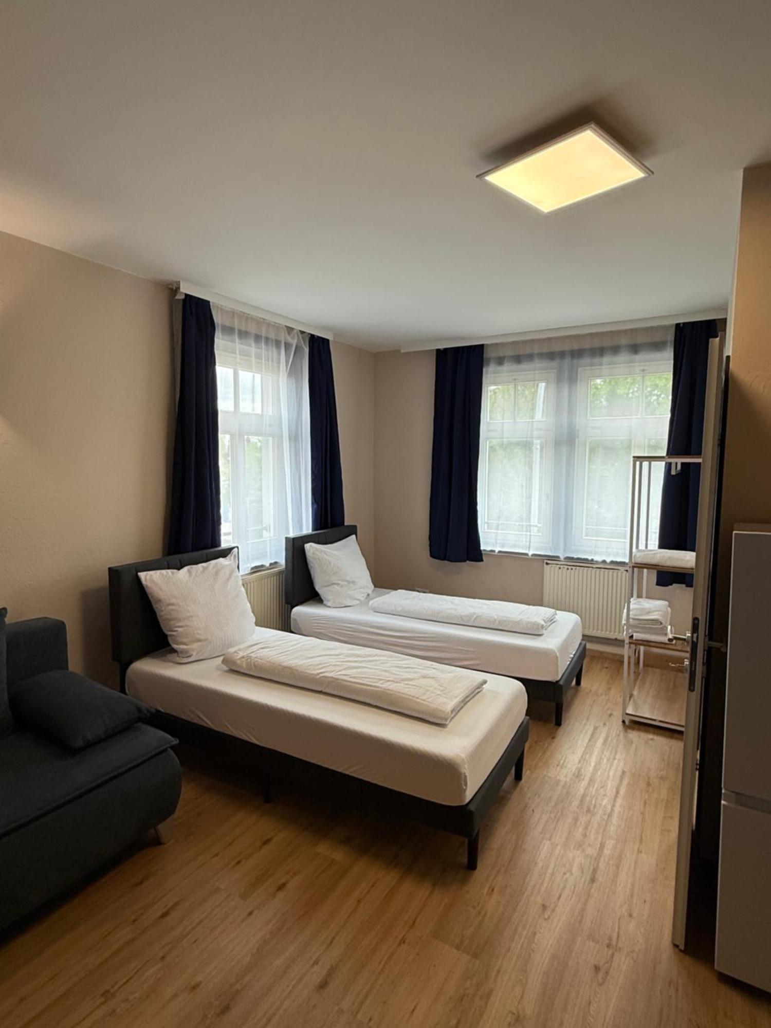 Crown Living Villa Blumenau Studios, Smarttv, Parkplatz Lustenau Buitenkant foto