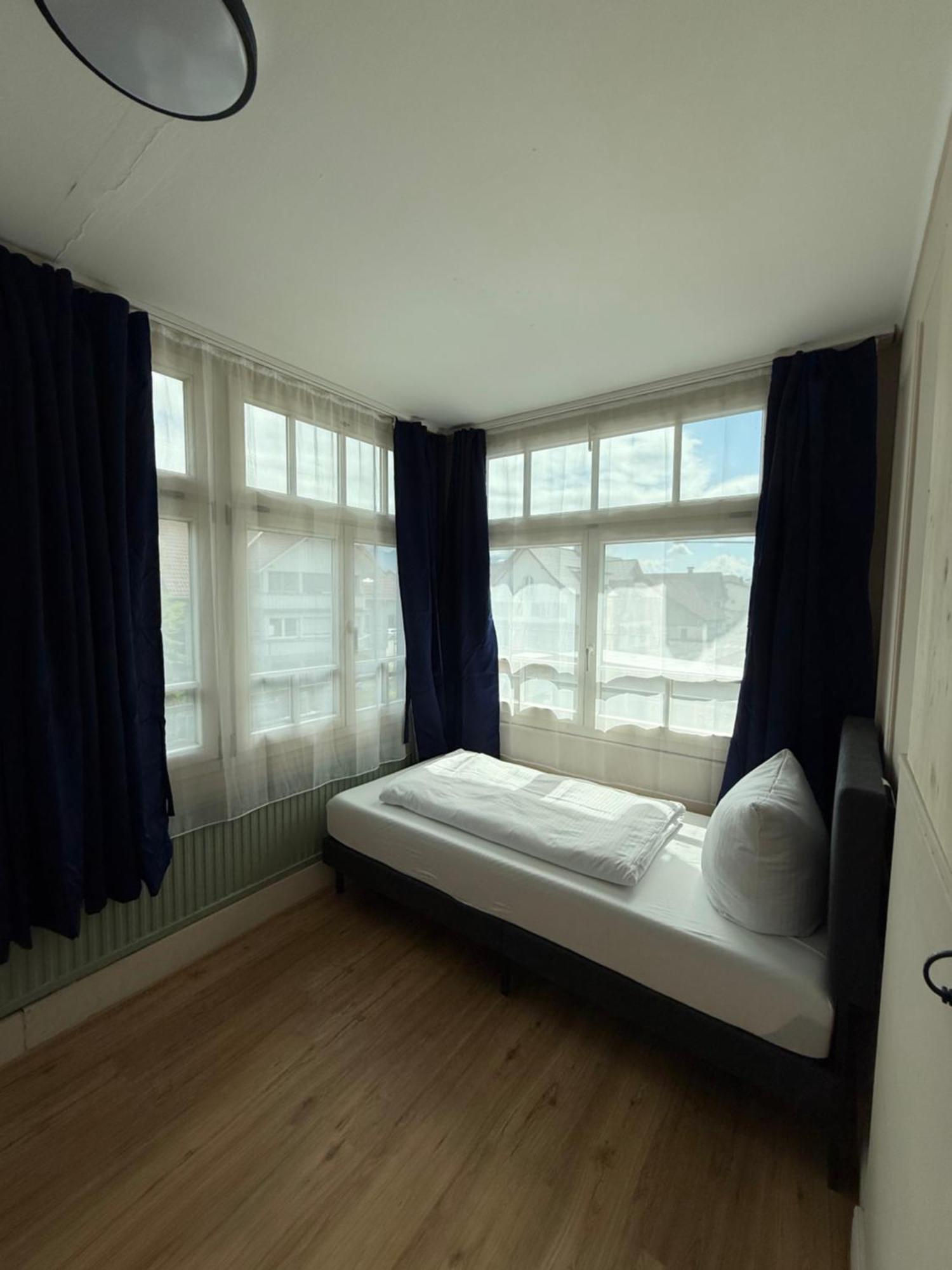 Crown Living Villa Blumenau Studios, Smarttv, Parkplatz Lustenau Buitenkant foto