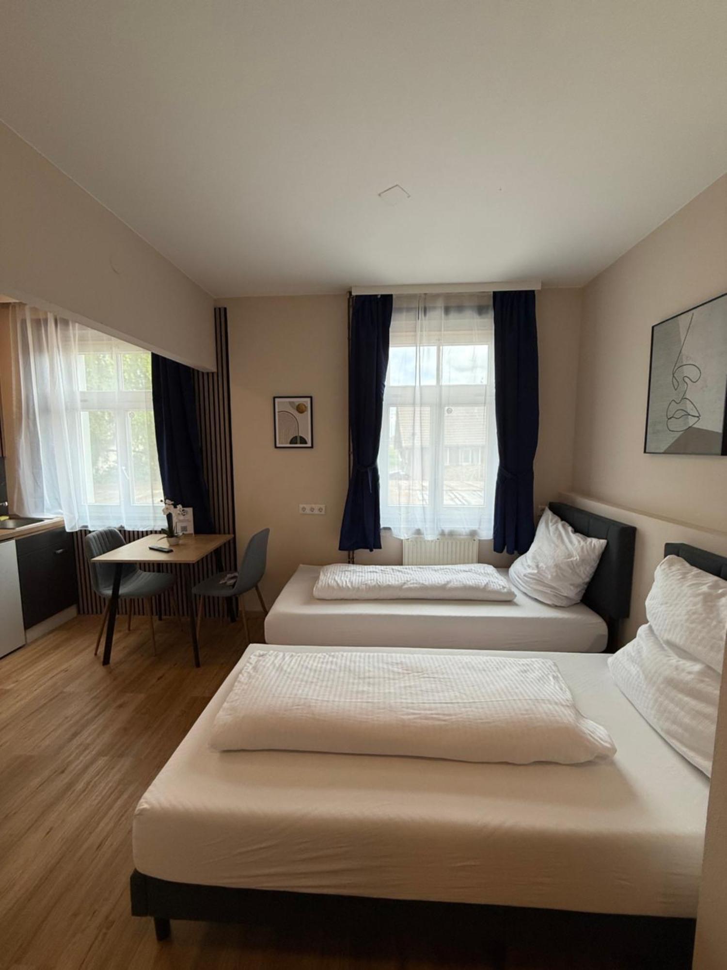 Crown Living Villa Blumenau Studios, Smarttv, Parkplatz Lustenau Buitenkant foto
